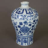 Blau-Weiß Vase in Meiping-Form - China, Porzell - photo 1