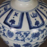 Blau-Weiß Vase in Meiping-Form - China, Porzell - photo 3