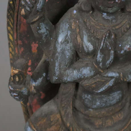 Stele mit Mahakala - Tibet, Holz geschnitzt, ku - фото 4