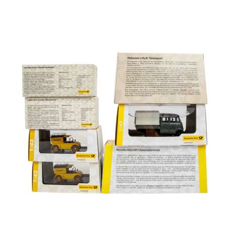 12-piece set of vehicle models of various manufacturers "Edition Deutsche Post" in scale 1:43 - фото 5