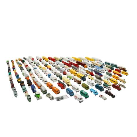 WIKING over 120 vehicle models in scale 1: 87 - photo 1