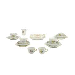 MEISSEN 18 coffee and mocha service pieces 'Bunte Blume', 1st and 2nd choice, 19th/20th century.