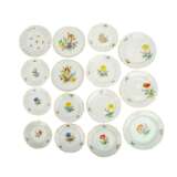 MEISSEN 78-piece coffee and mocha service 'Colorful Flowers', 1st and 2nd choice, 20th century. - Foto 6