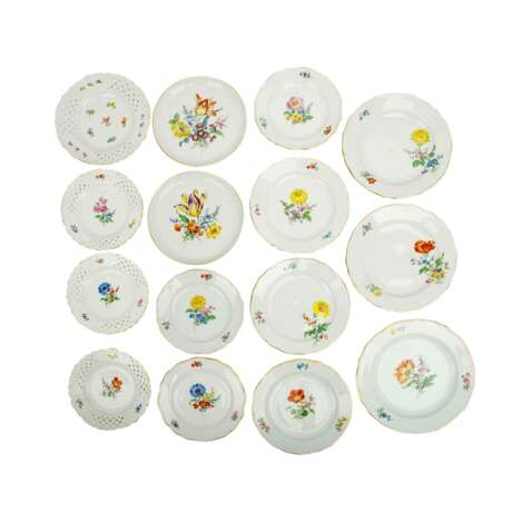 MEISSEN 78-piece coffee and mocha service 'Colorful Flowers', 1st and 2nd choice, 20th century. - photo 6