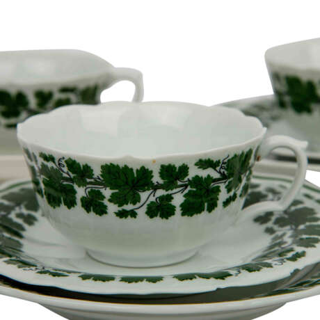 MEISSEN 76 coffee and tea service pieces 'Weinlaub', 1st and 2nd choice, 19th/20th c. - фото 4