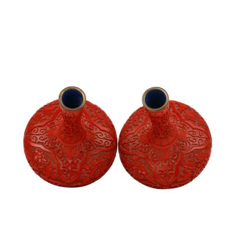 Pair of red carved lacquer vases, CHINA, 20th c. - photo 6