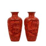 Pair of red carved lacquer vases, CHINA, 20th c. - photo 1