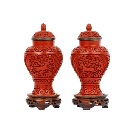 Pair of red carved lacquer lidded vases. CHINA, 20th c., - фото 3