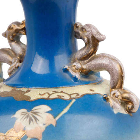 Pair of blue-ground vases in Satsuma style. CHINA, around 1900, - фото 7