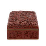 Red carved lacquer box. CHINA, around 1900. - фото 5