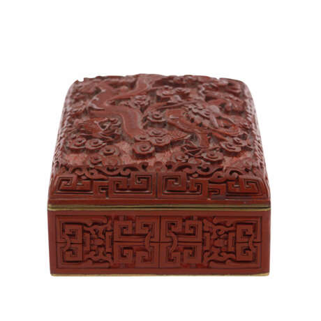 Red carved lacquer box. CHINA, around 1900. - фото 5