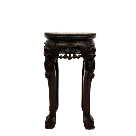 Small wooden torchère table. CHINA, around 1900, - photo 5