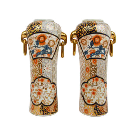 Pair of unusual vases in Imari style, 20th century, - фото 1