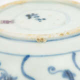 2 pieces Tek Sing porcelain. CHINA, 19th c.: - photo 8