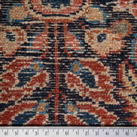 Oriental carpet. LILIAN/PERSIA, 1st half of 20th century, 203x146 cm. - Foto 4