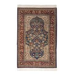 Oriental carpet. PERSIA, 20th century, ca. 190x122 cm.
