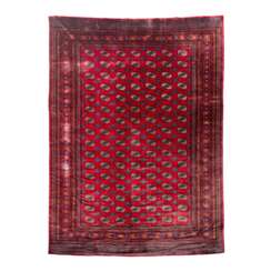 Oriental carpet. BUCHARA, 1st half of 20th century, 410x285 cm.
