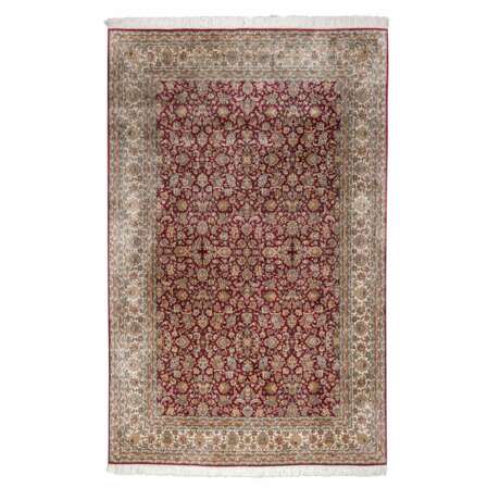 Oriental silk carpet. INDIA, 1980/90s, 279x183 cm. - Foto 1