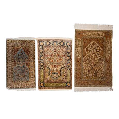 3 Oriental silk carpets. HEREKE, 20th c., - photo 1