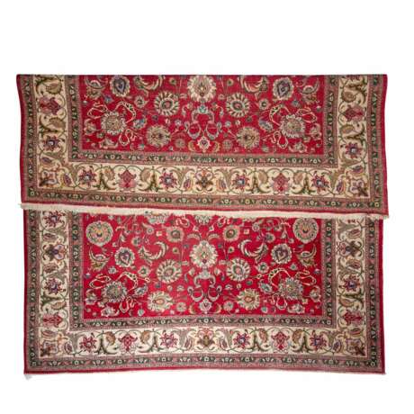 Oriental carpet. TEREBRIS/PERSIA, 1st half of 20th century, ca. 358x301 cm. - Foto 4