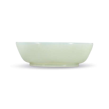 AN IMPERIAL WHITE JADE BOWL - фото 2