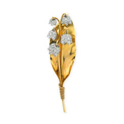CARTIER ART D&#201;CO DIAMOND AND GOLD &#39;LILY-OF-THE-VALLEY&#39; BROOCH