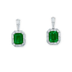 FORMS EMERALD AND DIAMOND EARRINGS