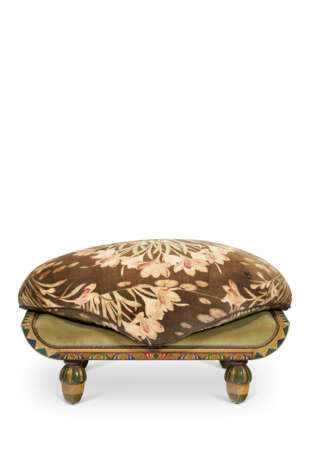 A PAIR OF EGYPTIAN REVIVAL PAINTED FOOTSTOOLS - фото 4