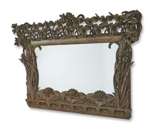 AN ART NOUVEAU CARVED FAUX-BRONZED GILTWOOD OVERMANTEL MIRROR - фото 2