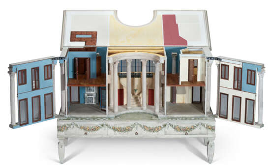 A CUSTOM DOLLHOUSE OF TEMPLE OF WINGS - Foto 2