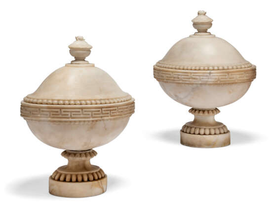 A PAIR OF ITALIAN ALABASTER LIDDED URNS - photo 1