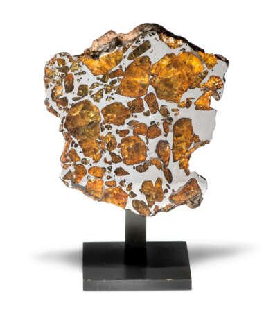 A CRYSTAL ENCRUSTED SCULPTURAL ENDPIECE OF IMILAC - photo 1
