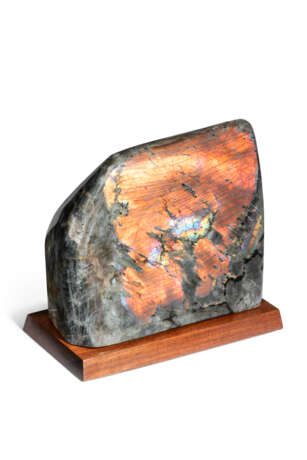 A RARE SPECIMEN OF PINK LABRADORITE - photo 1