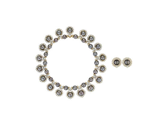 HARRY WINSTON SET OF GRAY CULTURED PEARL AND DIAMOND JEWELRY - Foto 1