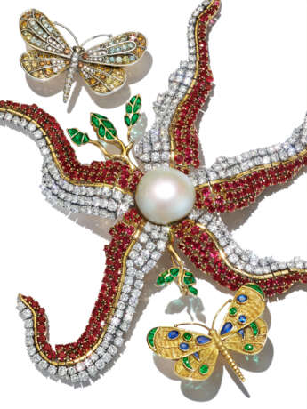 AN ICONIC SALVADOR DAL&#205; `&#201;TOILE DE MER` CULTURED PEARL, RUBY, DIAMOND AND EMERALD BROOCH - фото 9