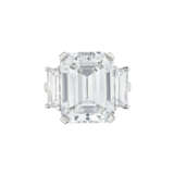 SHREVE, CRUMP & LOW DIAMOND RING - фото 1