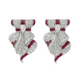RETRO PAIR OF RUBY AND DIAMOND CLIPS - Foto 1