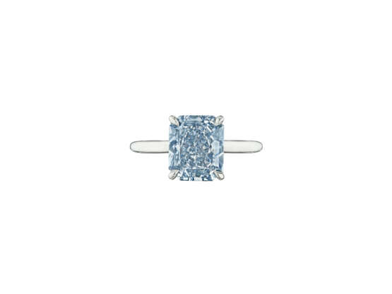AN IMPORTANT COLORED DIAMOND RING - Foto 5