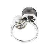 WHITE AND GRAY NATURAL PEARL CROSSOVER RING - photo 5