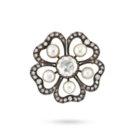 LATE 19TH CENTURY DIAMOND AND PEARL BROOCH - photo 1