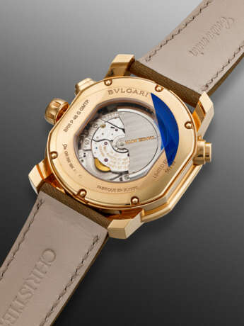 BULGARI & DANIEL ROTH, LIMITED EDITION PINK GOLD JUMP HOUR GMT 'PAPILLON VOYAGEUR', REF. 101835, NO. 56/99 - фото 3