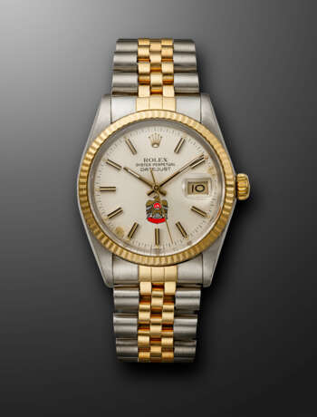 ROLEX, STAINLESS STEEL AND YELLOW GOLD 'DATEJUST' WITH UAE DESERT EAGLE COAT OF ARMS, REF. 16013 - фото 1