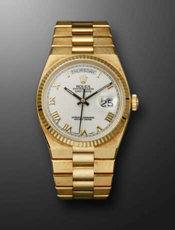 ROLEX, YELLOW GOLD 'DAY-DATE OYSTER QUARTZ', REF. 19018 - photo 1