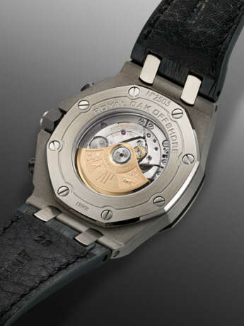 AUDEMARS PIGUET, STAINLESS STEEL CHRONOGRAPH 'ROYAL OAK OFFSHORE 'ELEPHANT'', REF. 26470ST - Foto 3