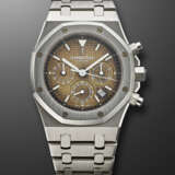 AUDEMARS PIGUET, STAINLESS STEEL CHRONOGRAPH 'ROYAL OAK' WITH TROPICAL DIAL, REF. 25860ST - фото 1