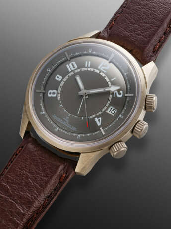JAEGER-LECOULTRE, LIMITED EDITION TITANIUM 'AMVOX 1 ASTON MARTIN' WITH ALARM FUNCTION, REF. 190.T.97, N°209/1000 - Foto 2