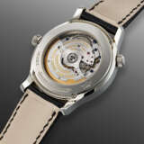 JAEGER-LECOULTRE, STAINLESS STEEL 'MASTER CONTROL GEOGRAPHIC', REF. 142.8.92.S - Foto 2