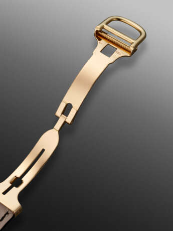 CARTIER, YELLOW GOLD 'ELLIPSE GONDOLE' - photo 4