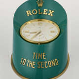 ROLEX, GILT BRASS AND PAINTED HOOF-SHAPED DISPLAY DESK CLOCK 'TIME TO THE SECOND' WITH STOP FEATURE - Foto 1