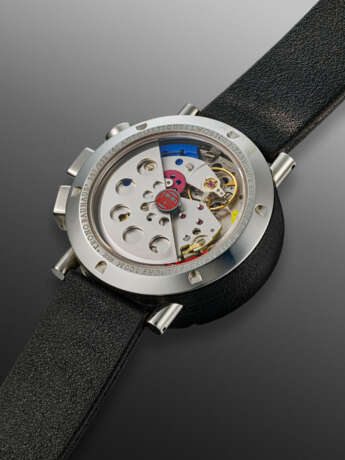 ALAIN SILBERSTEIN, LIMITED EDITION RUBBER COATED STAINLESS STEEL CHRONOGRAPH 'KRONO BAUHAUS', NO. 587/999 - photo 3